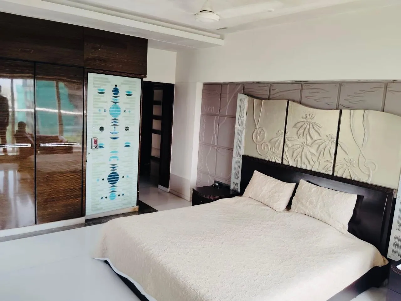 Kutch House — Juhu (14)